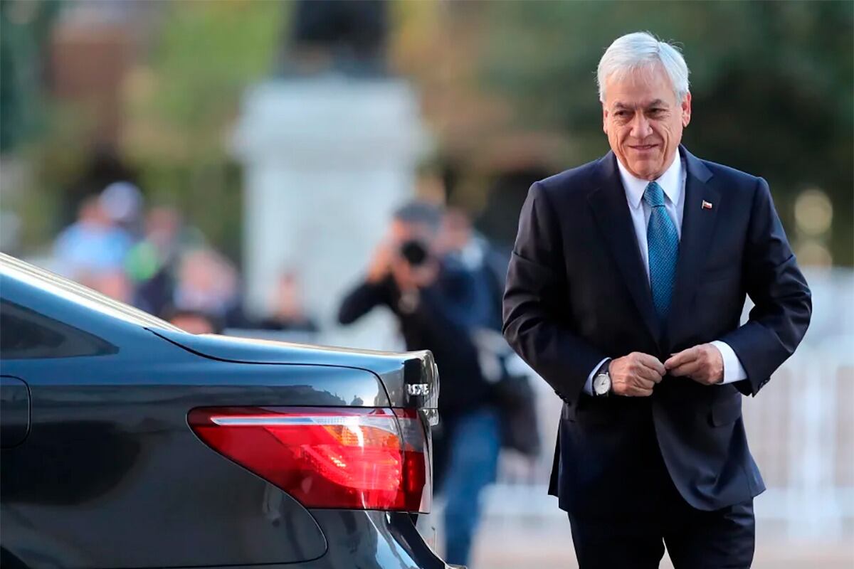 Piñera declaró en calidad de imputado por presuntos delitos de lesa humanidad.