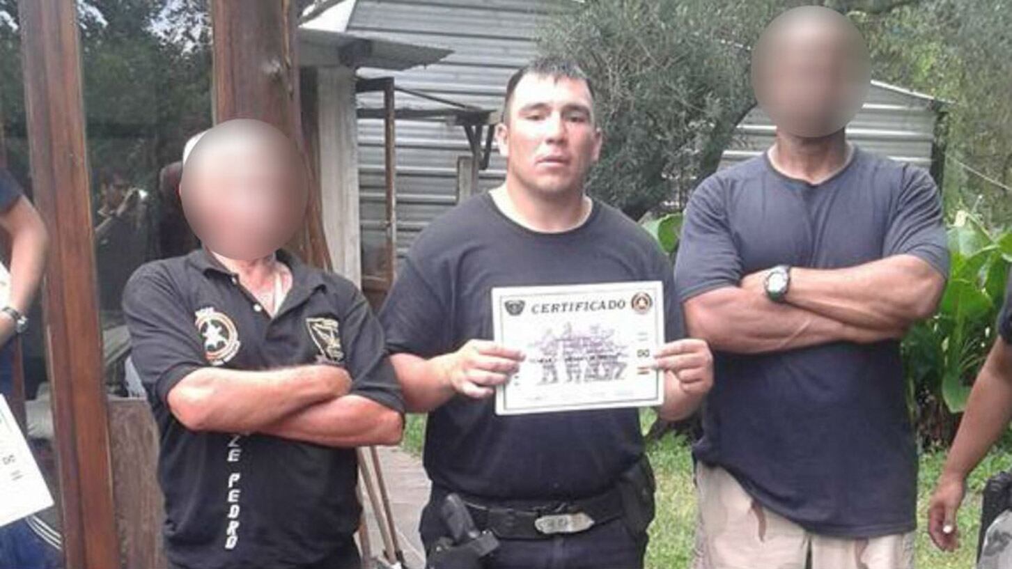 El agente penitenciario Facundo Solís perpetró la masacre con su arma reglamentaria.