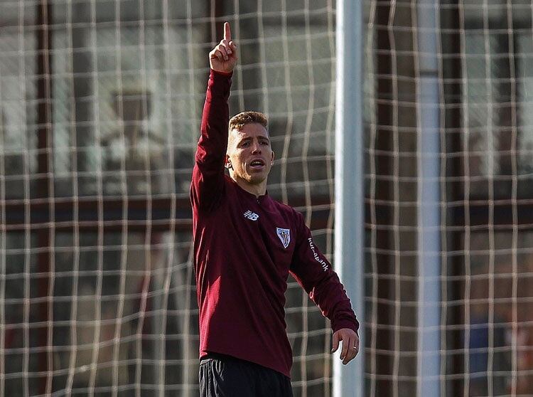 Munian, el vasco que decidió jugar hasta su retiro en el Athletic de Bilbao.