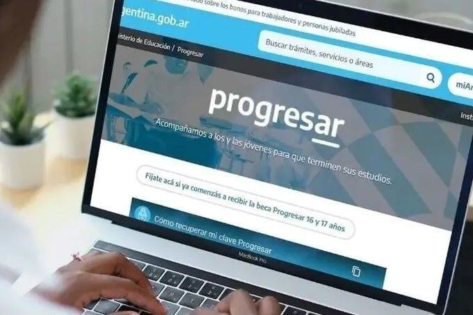 El Gobierno anunció un incremento de más del 50% en el monto de las Becas Progresar.