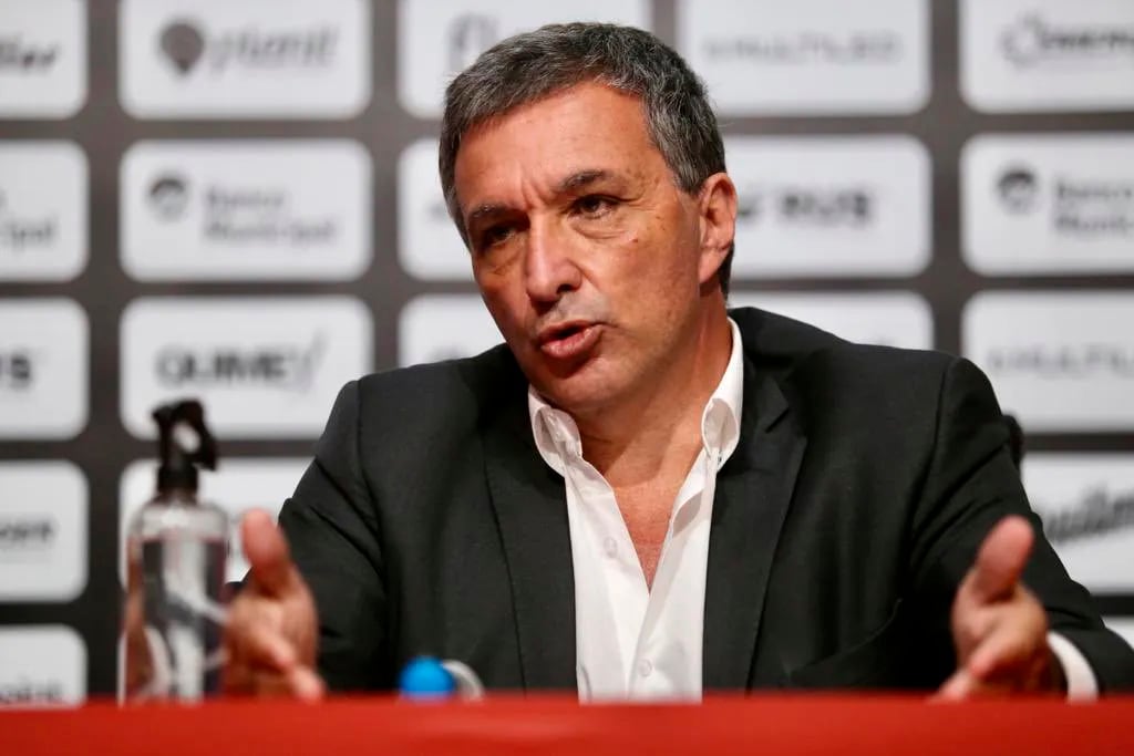 Los socios fueron a buscar a Astore al parque pero no estaba.