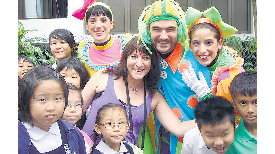 Un ovillo con pelusa, espectáculo de la Compañía El Nudo.