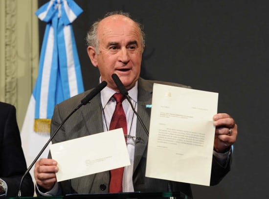 Para Parrilli, los audios están a la venta como si fuera Mercado Libre.