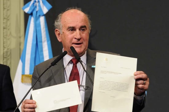 Para Parrilli, los audios están a la venta como si fuera Mercado Libre.