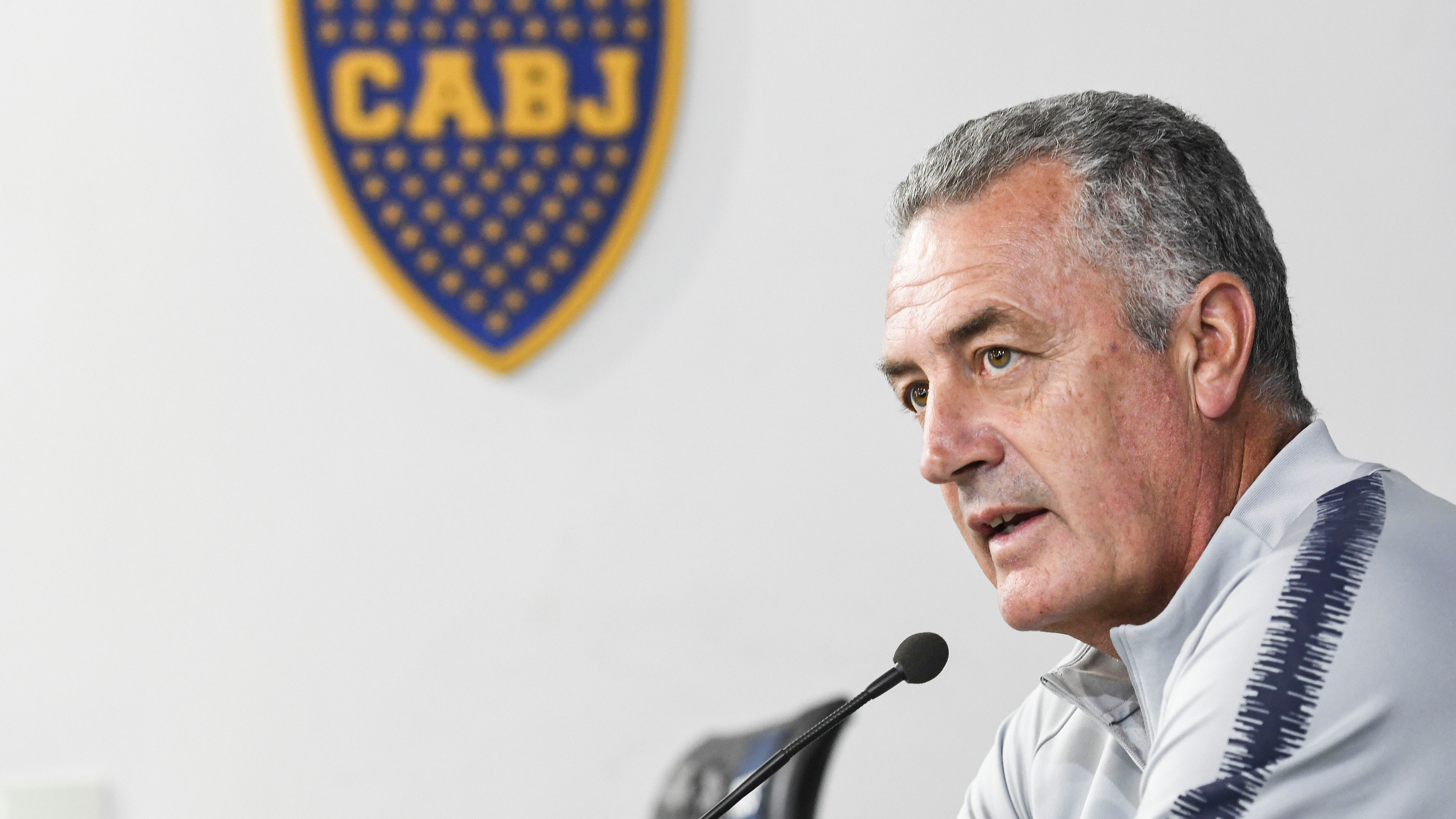 Gustavo Alfaro, DT de Boca.