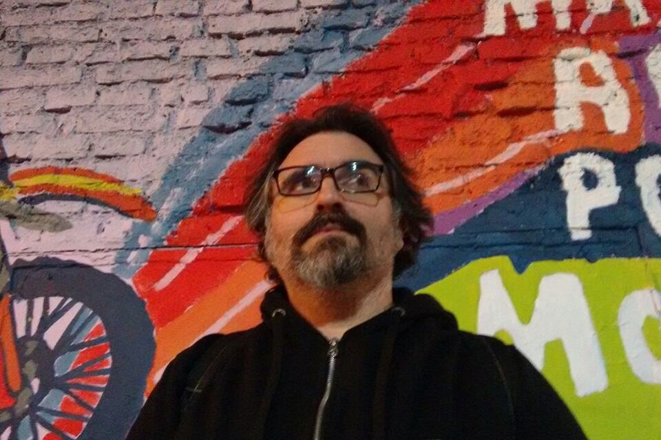 Gustavo Sala compiló dibujos inéditos, bocetos y joyitas publicadas en El NO en su nuevo libro, "Cuadernos violentos".