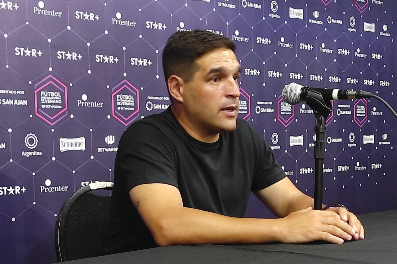 El técnico Leandro Stillitano