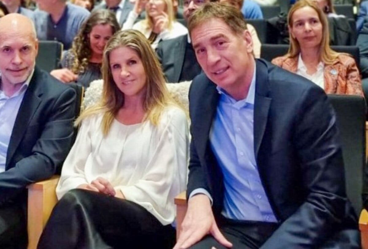 Hotton fue lopezmurphista, macrista, cobista y ahora es larretista. 