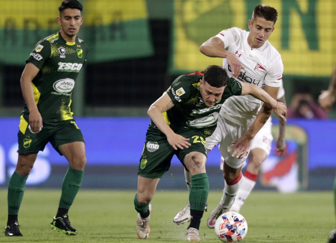 El Pincha no pudo con el Halcón en Varela