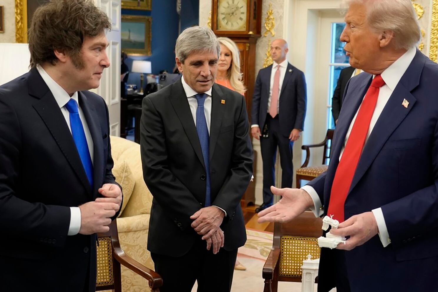 Milei Trump Caputo