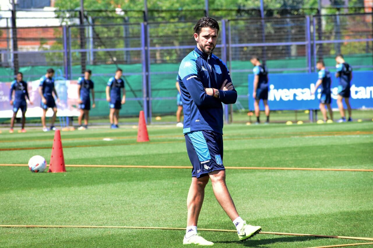 Fernando Gago en Racing: 5 partidos, 4 derrotas y un triunfo