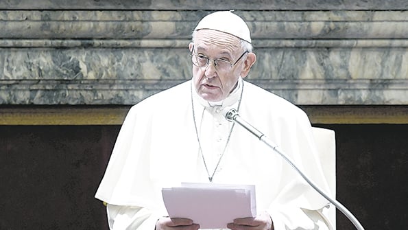 Francisco da su mensaje navideño dirigido a la curia romana. Fue un año de congoja y alegrías para el Papa argentino.