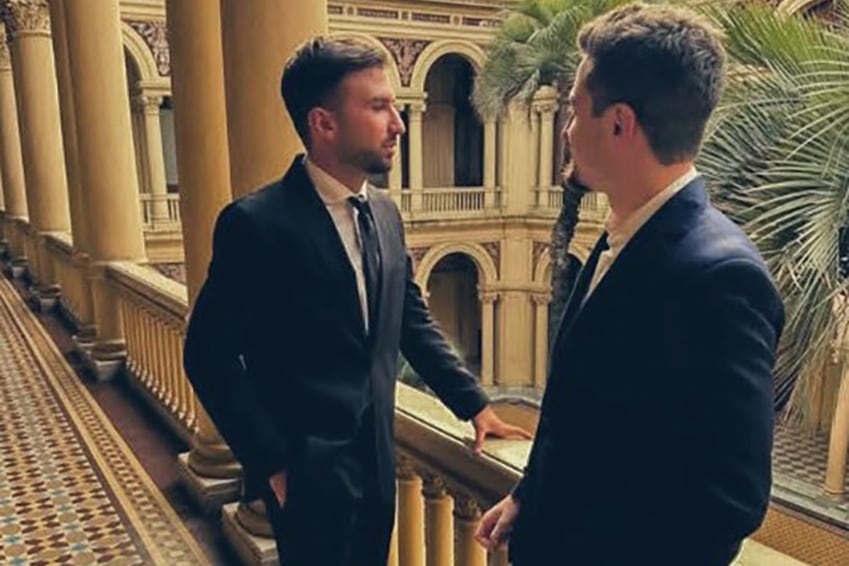 Los criptobros Mauricio Novelli y Manuel Terrones Godoy en la Casa Rosada.