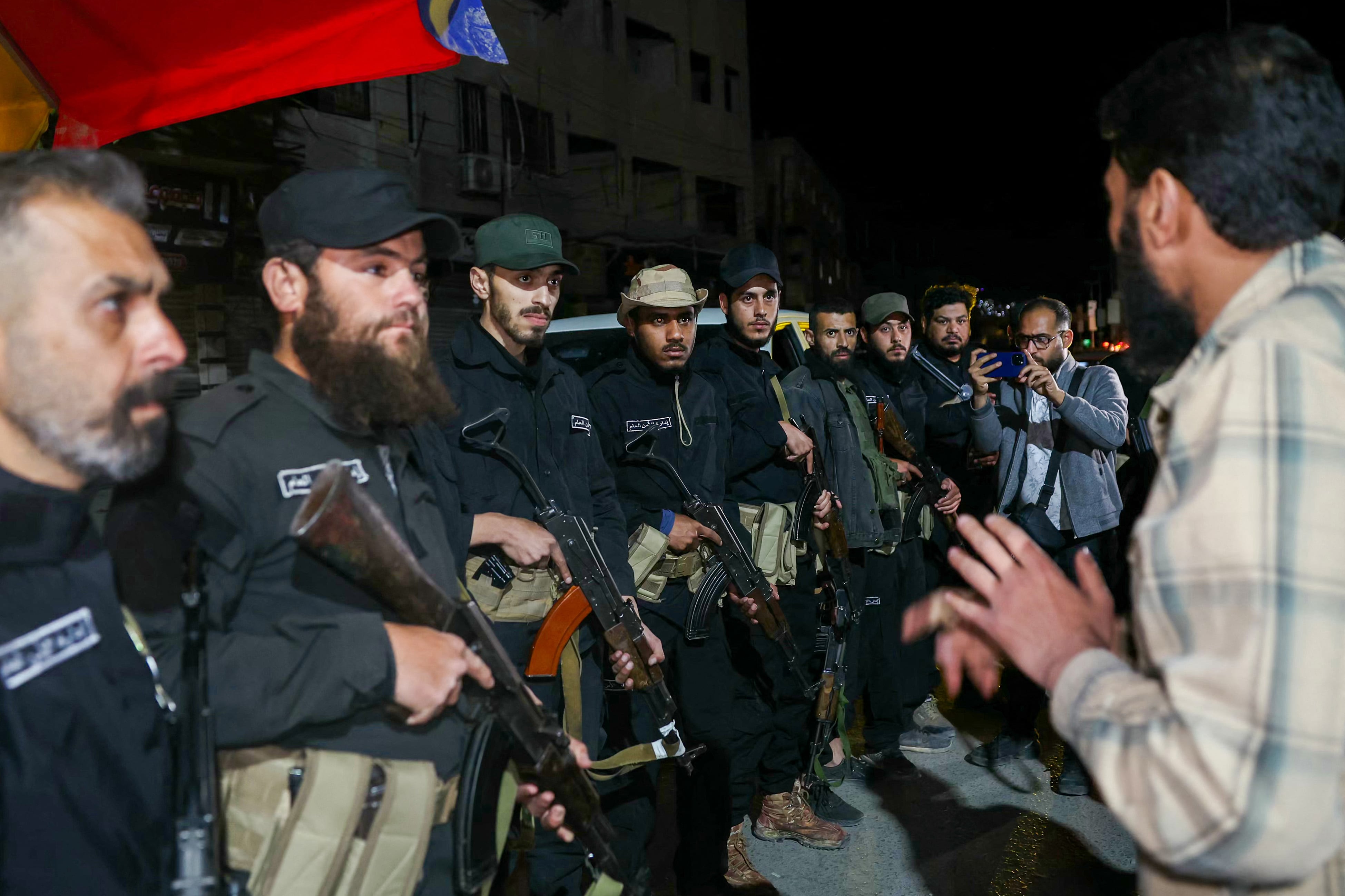 Miembros de las fuerzas de seguridad sirias se desplegaron cerca de Damasco