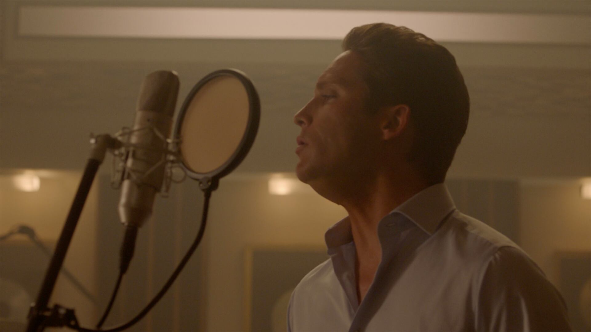 Diego Boneta vuelve a ponerse en la piel de Luismi.