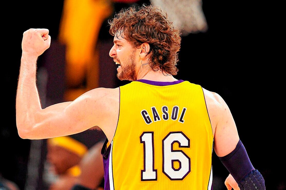 Gasol en pleno festejo con los Lakers