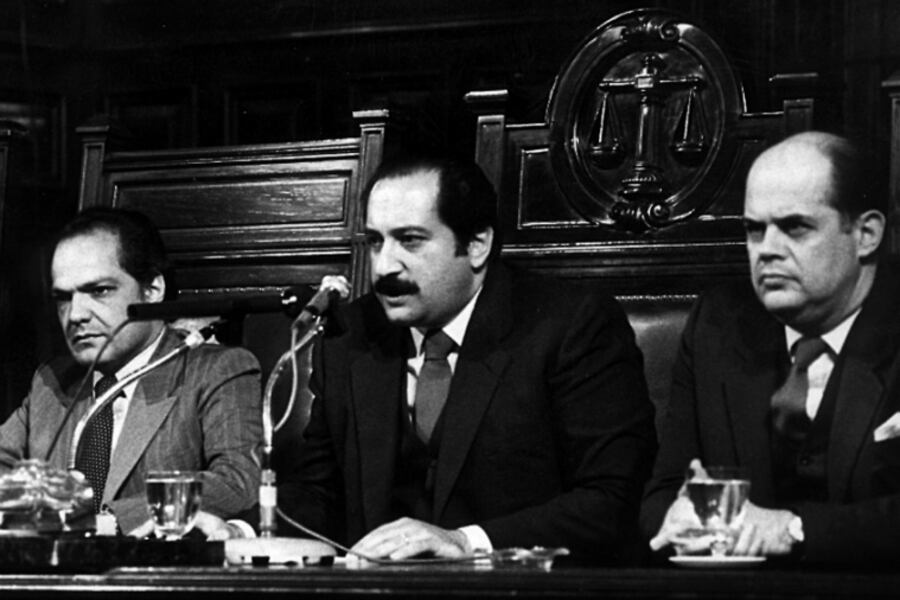 Los camaristas Jorge Torlasco, León Arslanian y Andrés D'Alessio.
