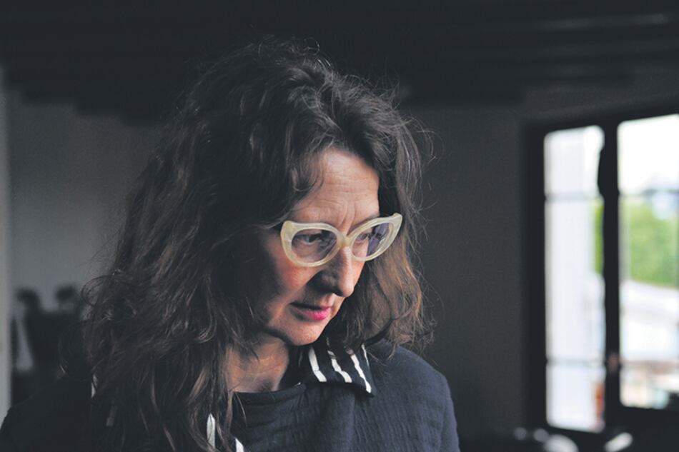 La realizadora salteña hizo saber su indignación tras el ultraje a los pañuelos pintados.