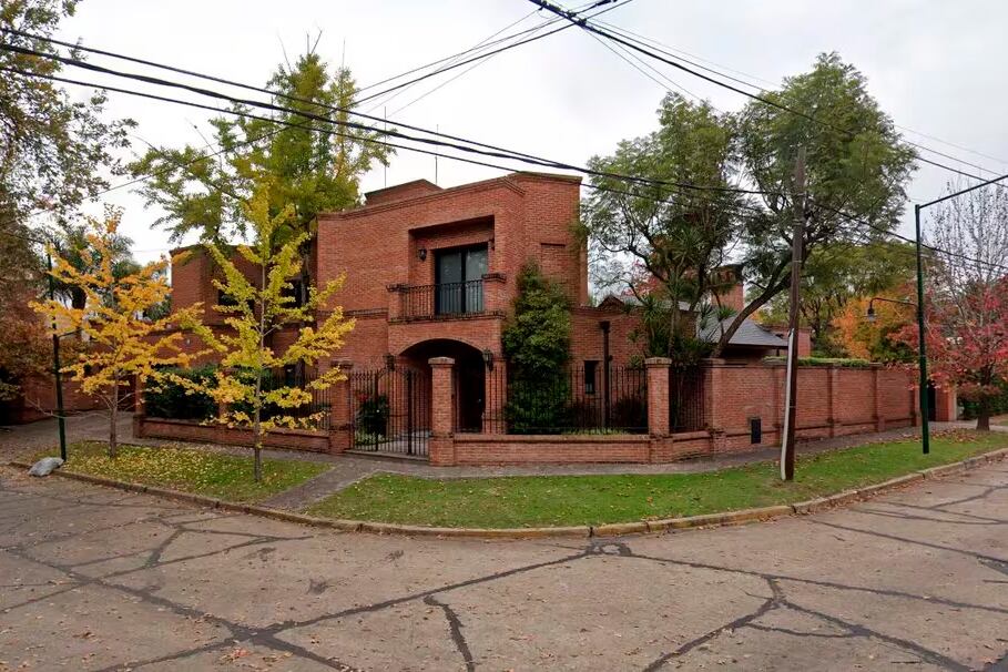 El empresario, un defensor de animalñes, vivía en San José 86.