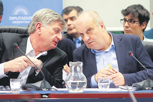 Al titular del Sistema Federal de Medios, Hernán Lombardi, lo acusaron de “persecución ideológica”.