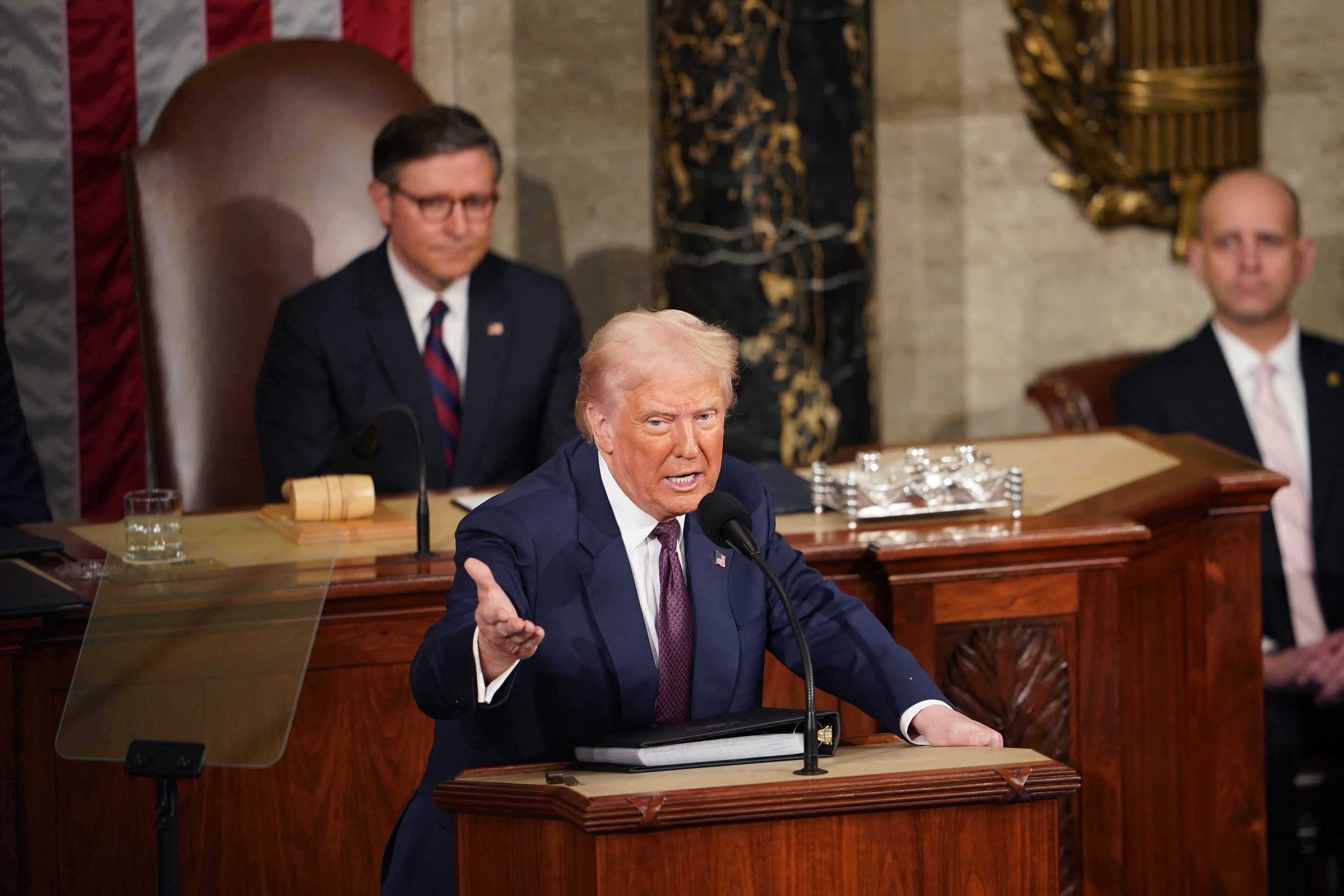 Trump le habla al Congreso de Estados Unidos.