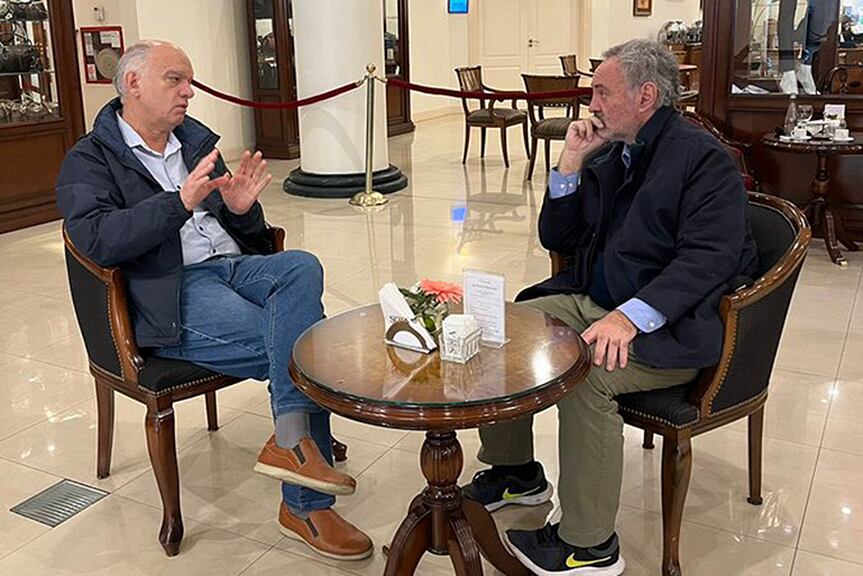 Grindetti y De la Torre se reunieron este martes. 