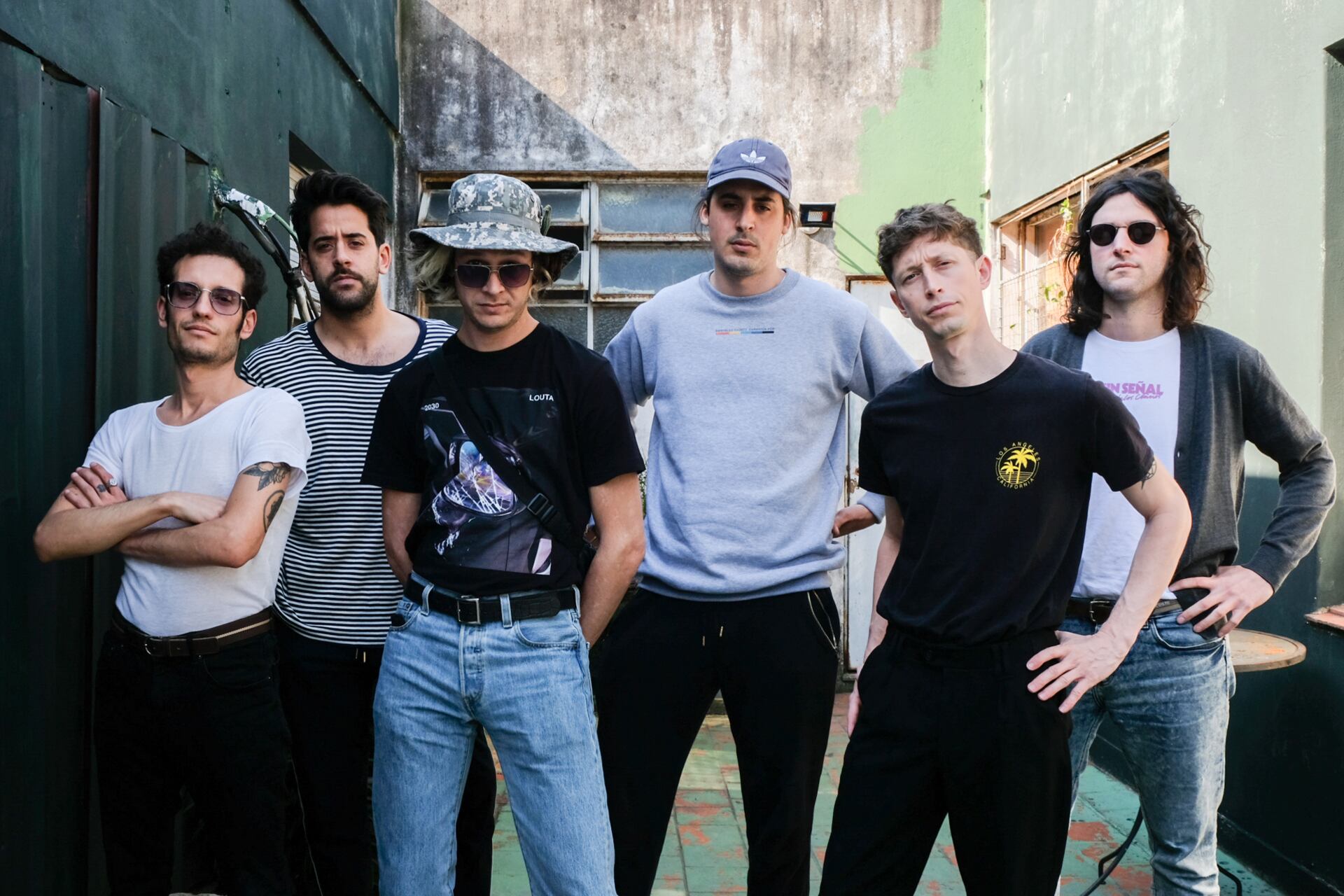 Paranoia Pop muestra a Bandalos Chinos explorando nuevos sonidos, con base en la canción y en un concepto más refinado.