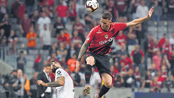 La velocidad de los brasileños fue imposible de contener para River.