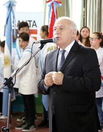 La apuesta de Lifschitz es empezar las clases.