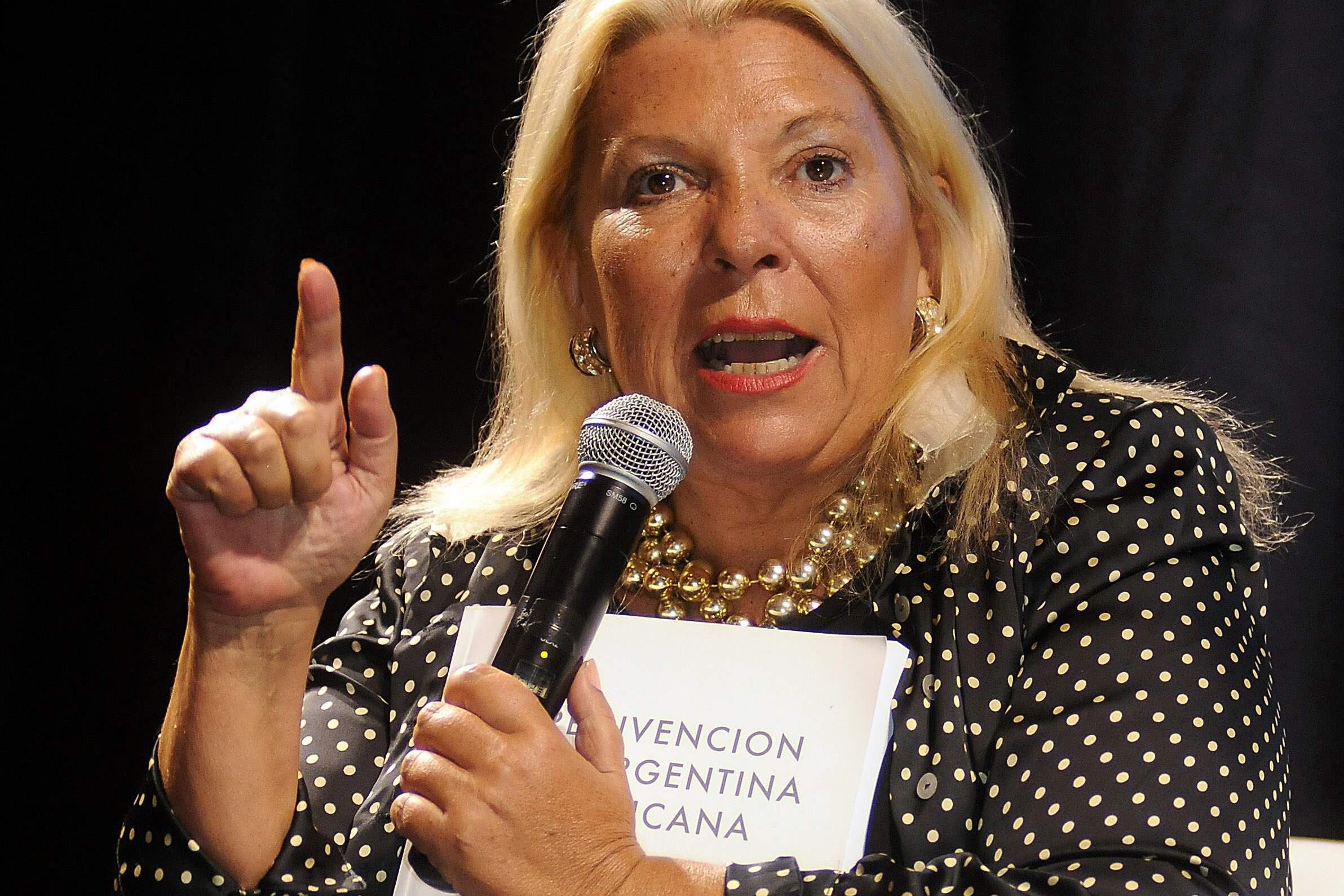 Carrió salió a defender a los represores.