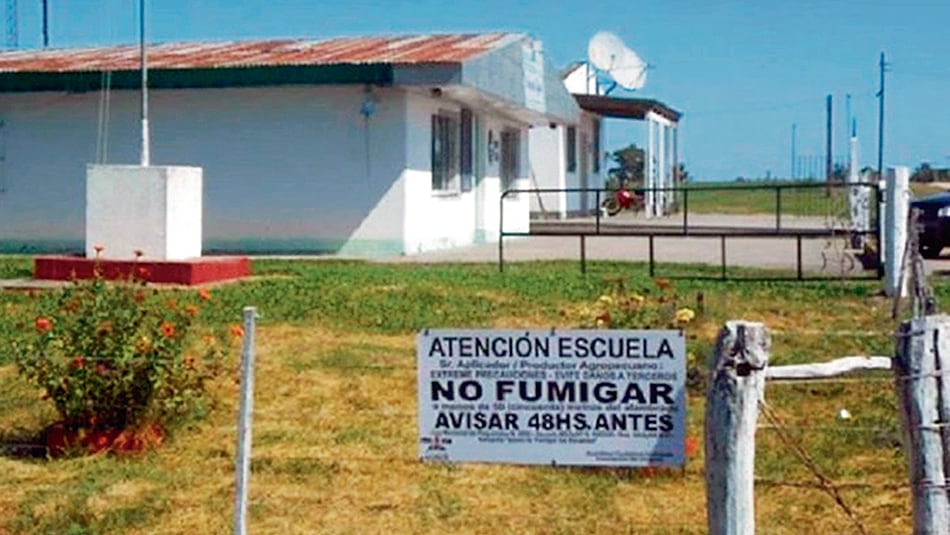 El Supremo Tribunal ordenó un límite para fumigar cerca de las escuelas.