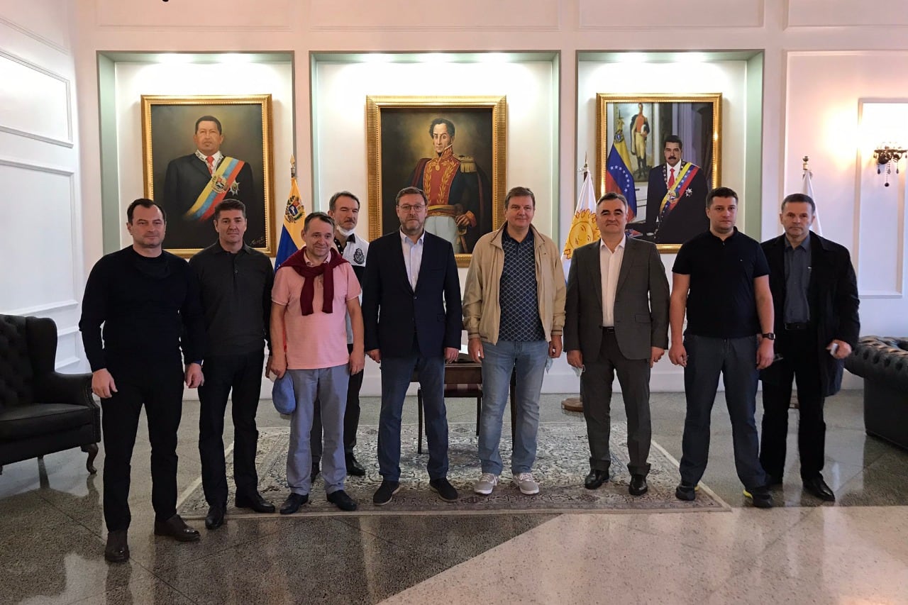 La delegación de veedores rusos, en Caracas para supervisar la votación 