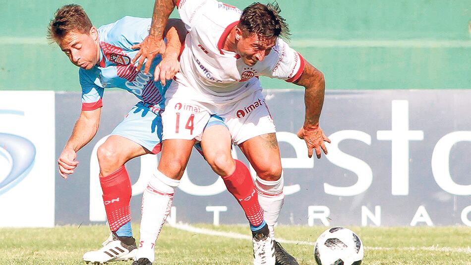 El trámite mostró a dos equipos con ganas, pero sin ideas.