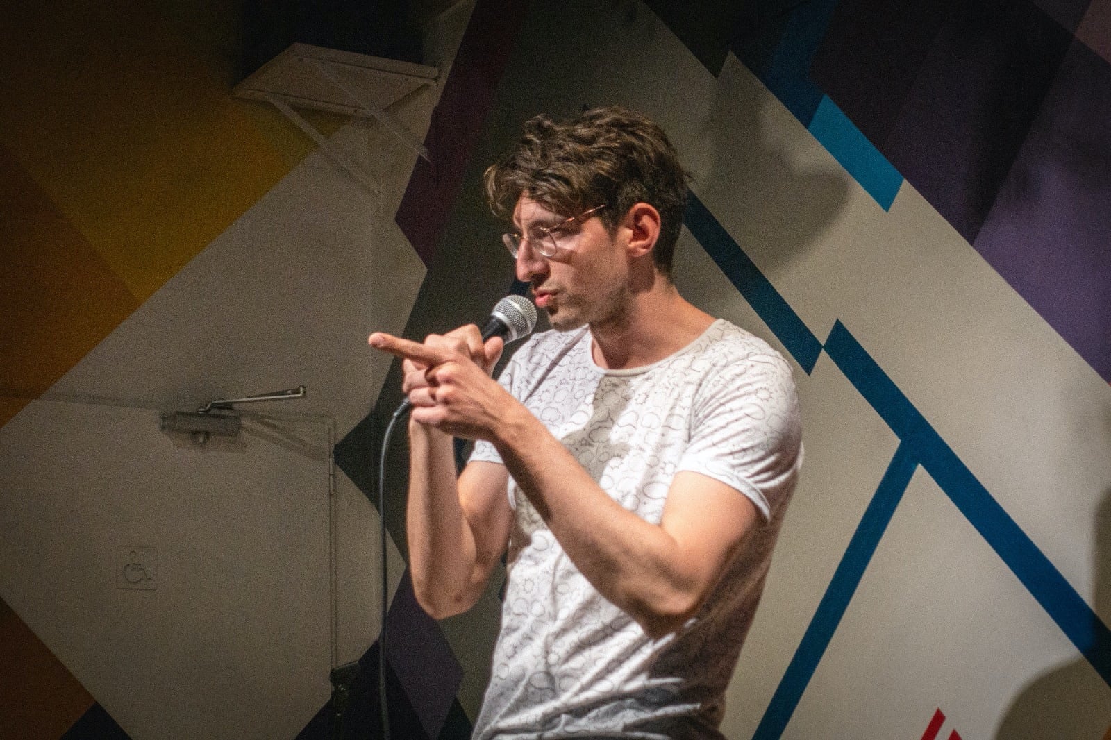 Yuri Dolinsky, comediante de redes y de stand up.