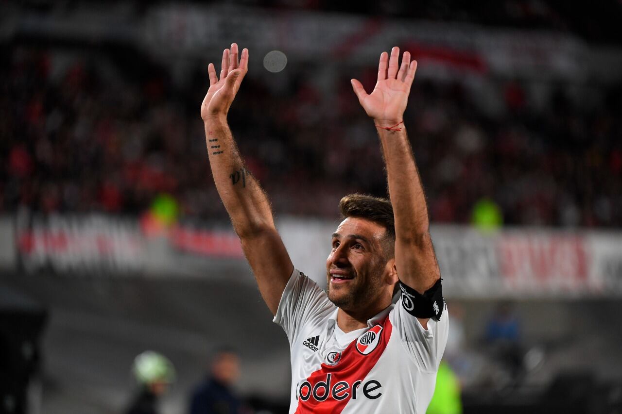 Ponzio durante el cierre de su partido homenaje