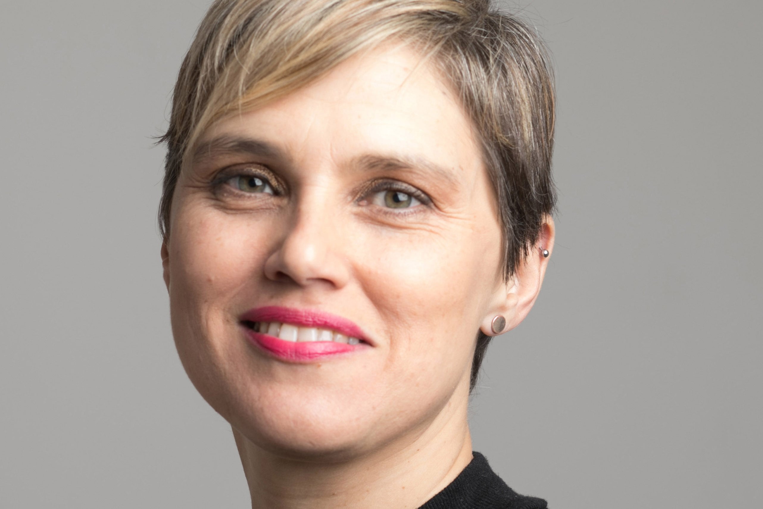 María Isabel Baldasarre, autora de Bien vestidos