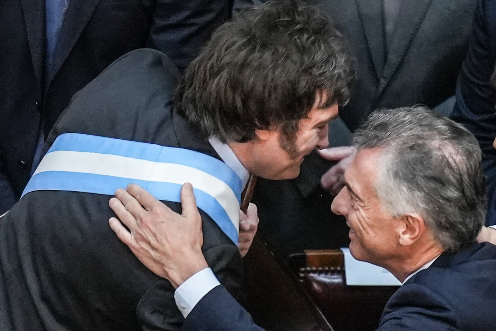 Milei y Macri, dos a quererse. 