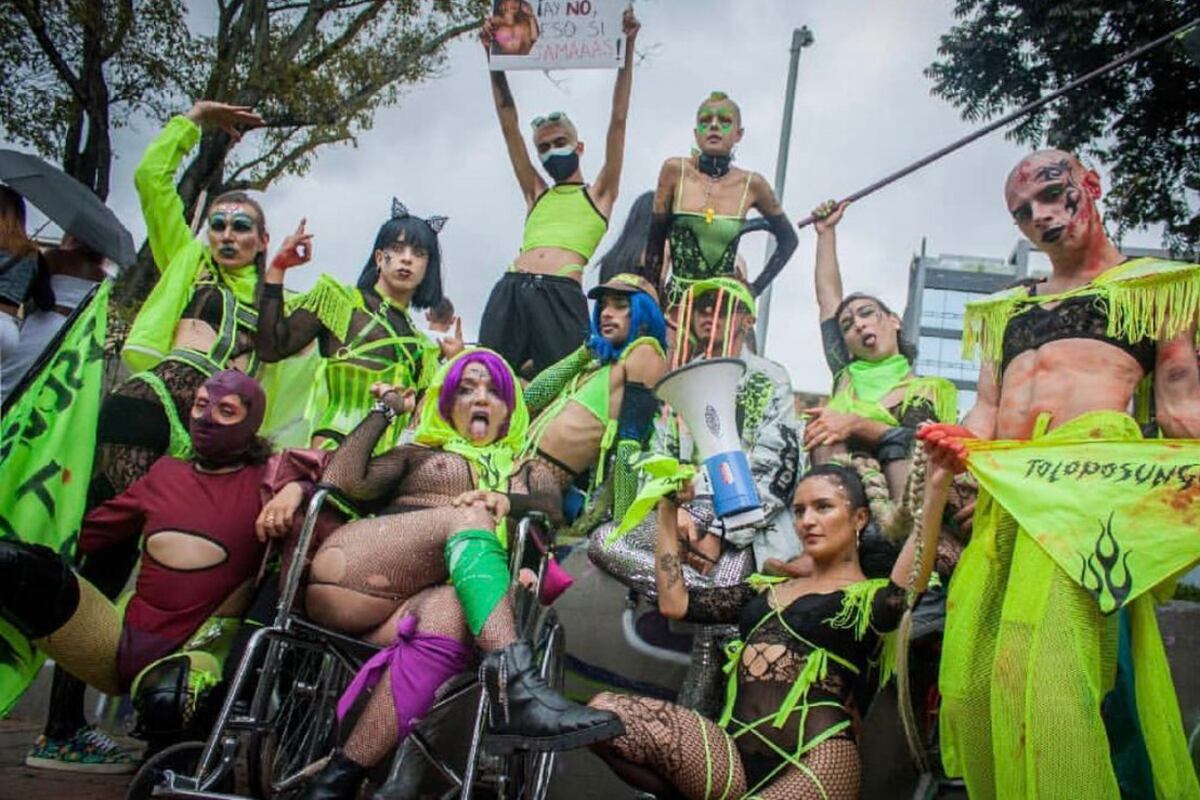 Las trans quieren darle visibilidad a su situación en un país sacudido por las protestas.