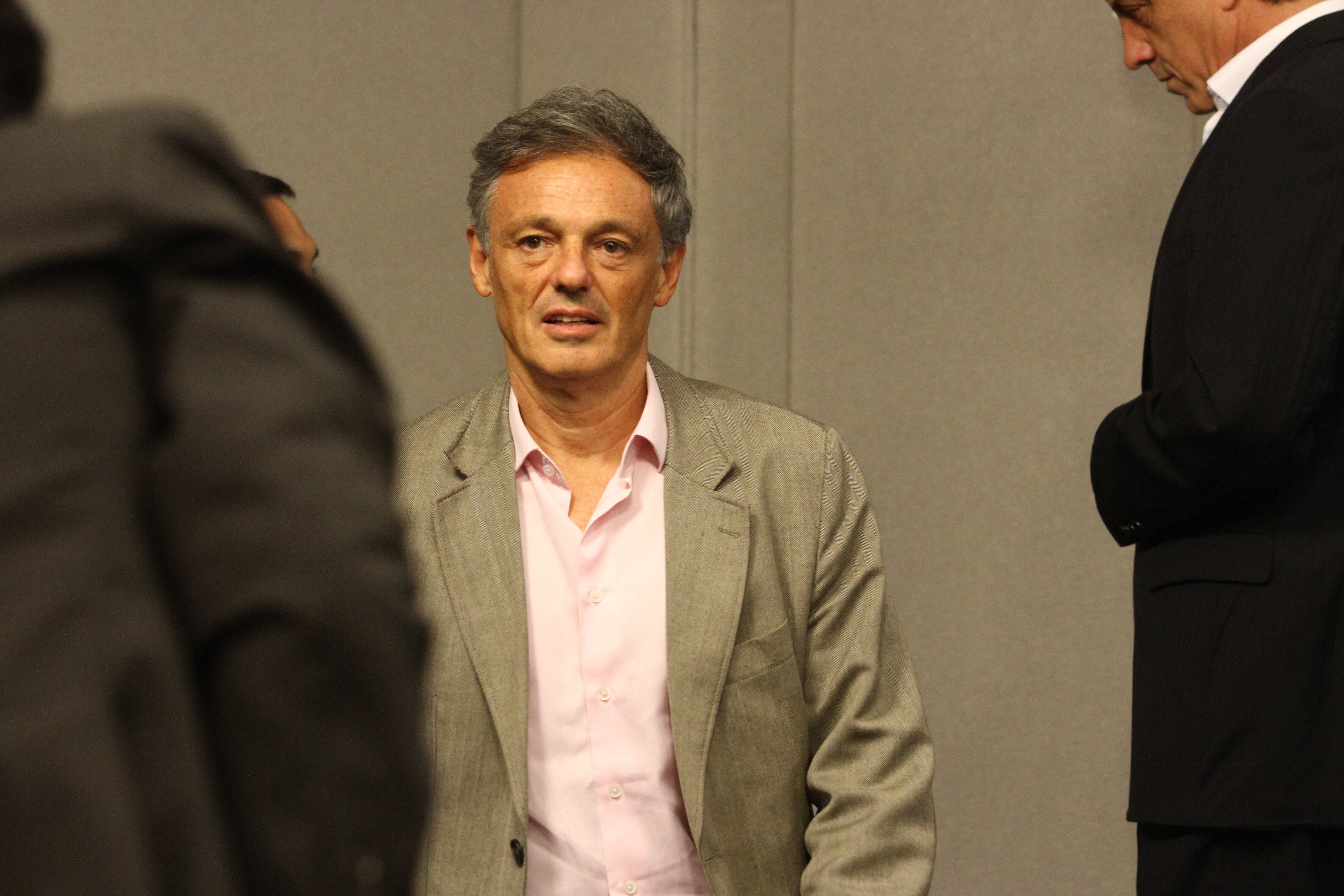 El Ministerio de Producción, a cargo de Francisco Cabrera, evalúa los costos de la crisis.