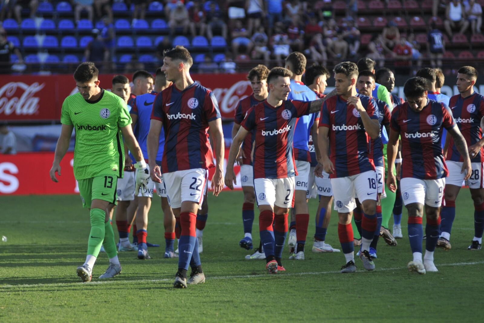 La frustración de los jugadores de San Lorenzo por el debut errático