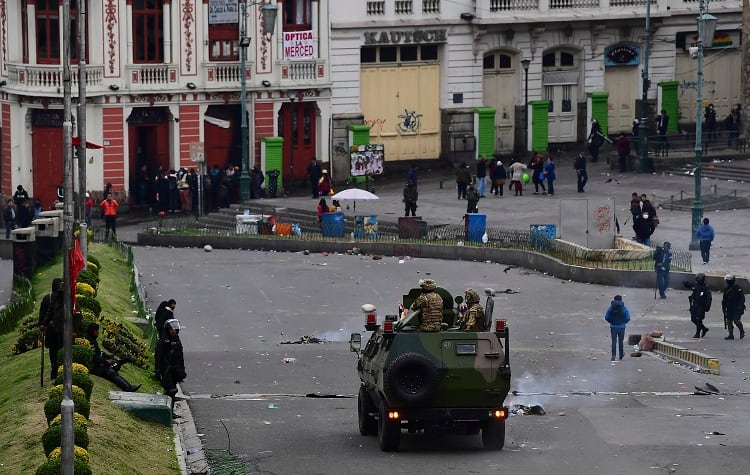 Una imagen que resume lo que se vivió en La Paz esta tarde. 