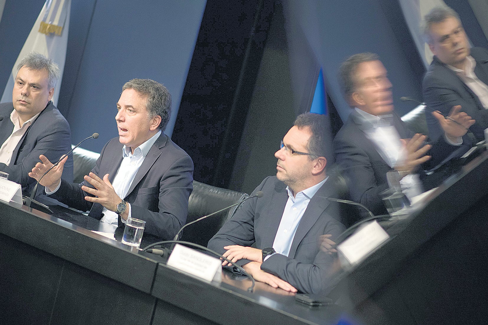 Nicolás Dujovne se presentó en conferencia de prensa y aseguró que el FMI “ha aprendido de las lecciones del pasado”.