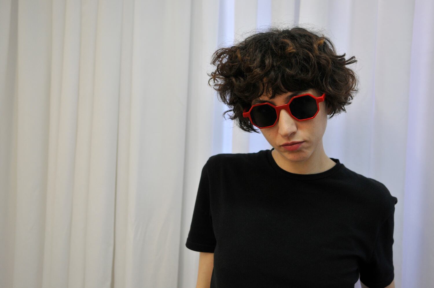 "Me pongo la camiseta de todas las mujeres que están unidas cambiando la historia", dice Gala. 