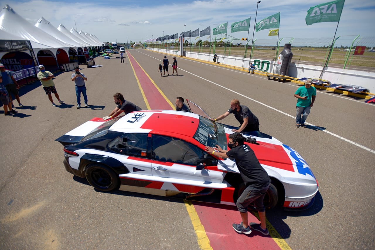 El Toyota, versión Camry, se suma a las clásicas Chevrolet, Dodge, Ford y Torino