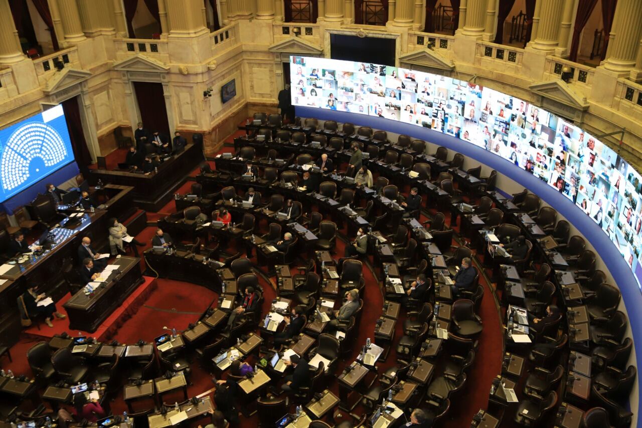 La proyección total de gastos para 2020 superaría los 7,3 billones, con un incremento de 33 por ciento.