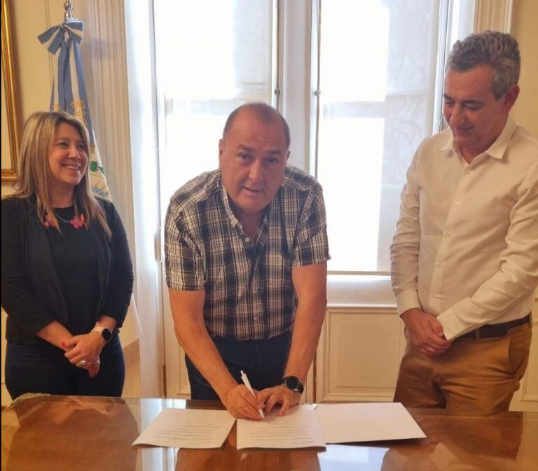 Yamile Baclini, Antonio Ratner y el intendente Pablo Javkin