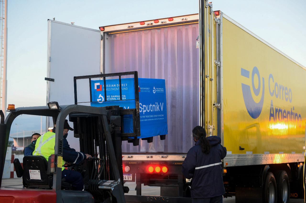 El Gobierno nacional distribuirá un millón y medio de vacunas en estos días, entre los cuales habrá para adolescentes y segundas dosis de Sputnik V.