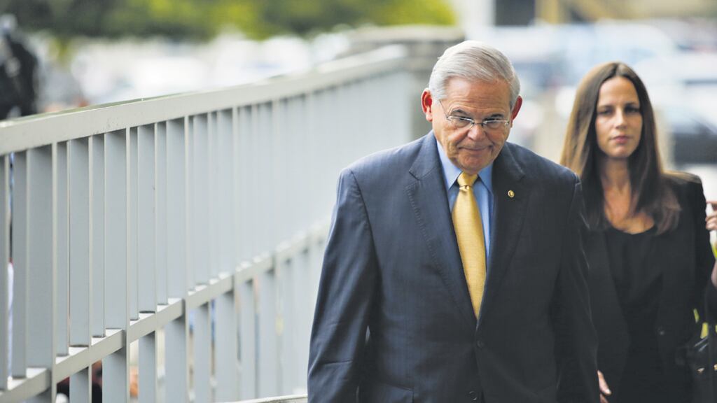 La complicada situación de Menendez podría alterar la inestable relación de fuerzas que se da en el Senado.