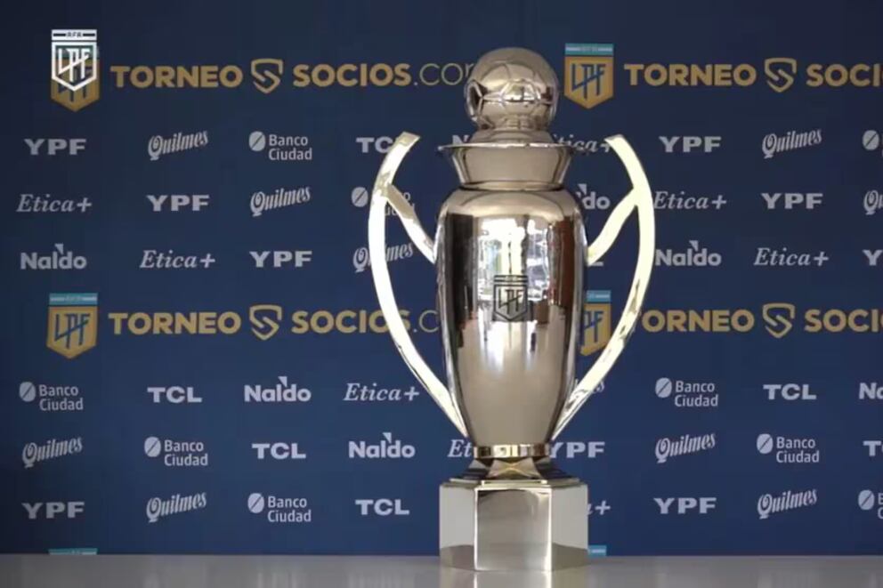 Trofeo de la Liga Profesional 2024.