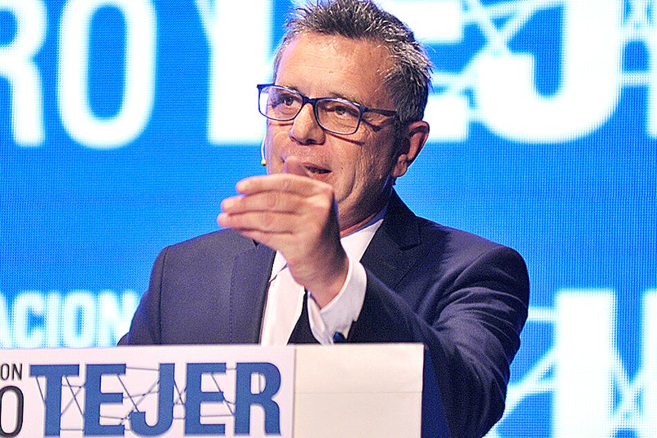 “No conozco un modelo de desarrollo que conviva con esta política monetaria enfermiza”, cuestionó Ariel Schale.